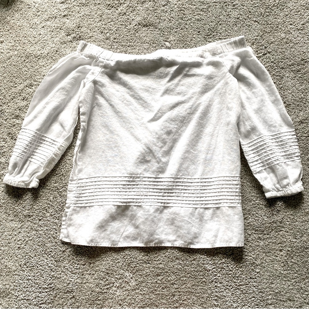 Ann Taylor Off the Shoulder White Flowy Blouse